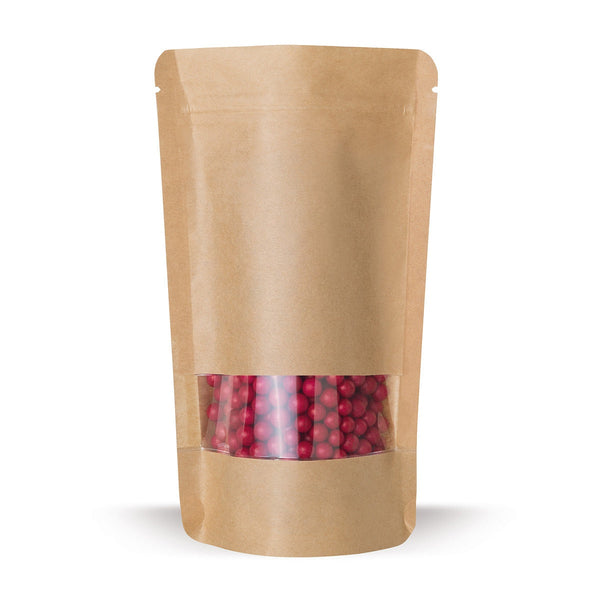 Sachet doypack papier kraft avec fenêtre transparente — détail du matériau axé sur l'épaisseur du film et la qualité de finition